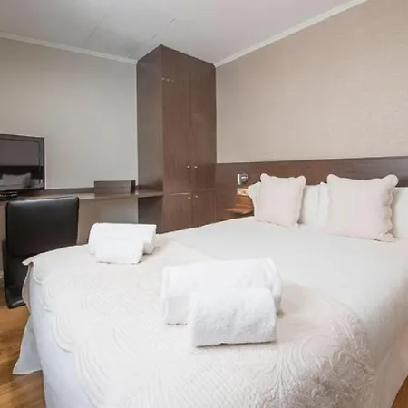10 Persons In Luxury Appartement